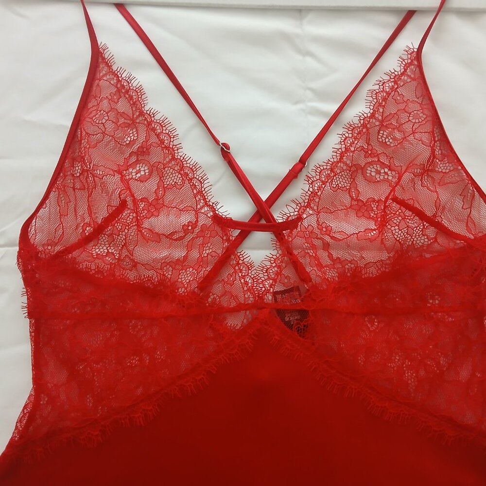 Victoria's Secret Plunge Slip Chemise - Picture 4 of 11
